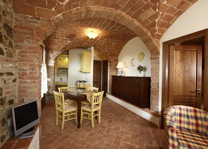 Castel Di Pugna Winery * סיינה